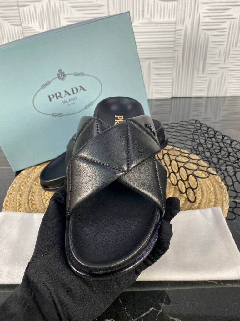 prada terlik siyah hakiki deri ithal