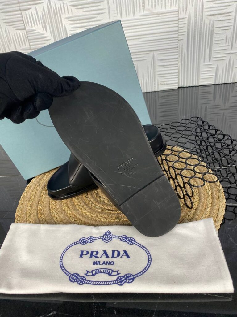prada terlik siyah hakiki deri ithal