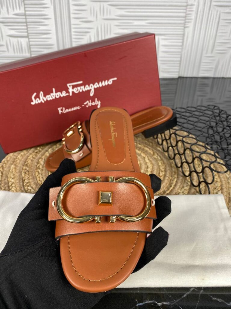 salvatore ferragamo terlik kahve gold toka ithal