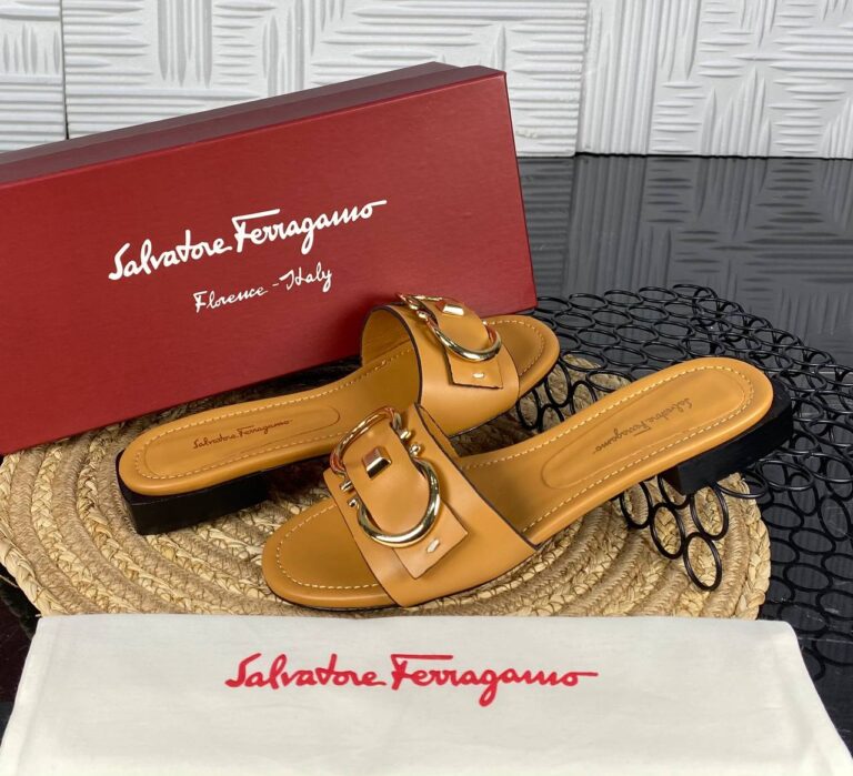 salvatore ferragamo terlik taba gold toka