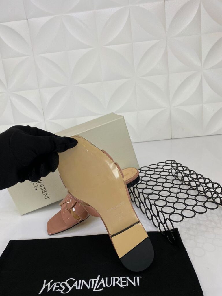 yves saint laurent terlik nude pudra rugan deri