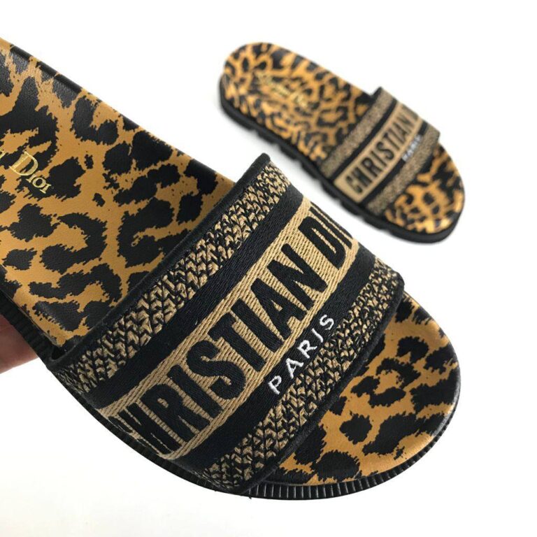 christian dior terlik dway wedge slide leopar