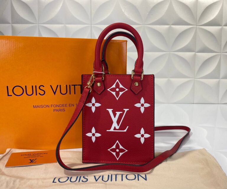 louis vuitton canta kirmizi sac plat 13x17 cm deri buyuk desen