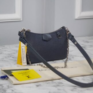 louis vuitton canta lacivert epi ithal easy pouch on strap 19x11.5x3 cm