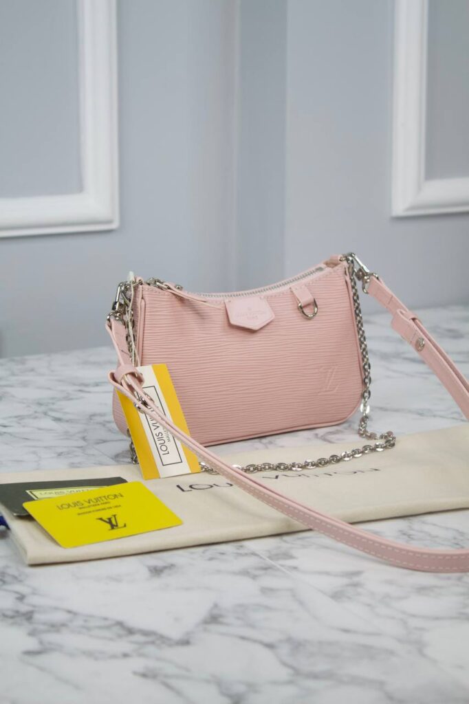 louis vuitton canta pembe epi ithal easy pouch on strap 19x11.5x3 cm