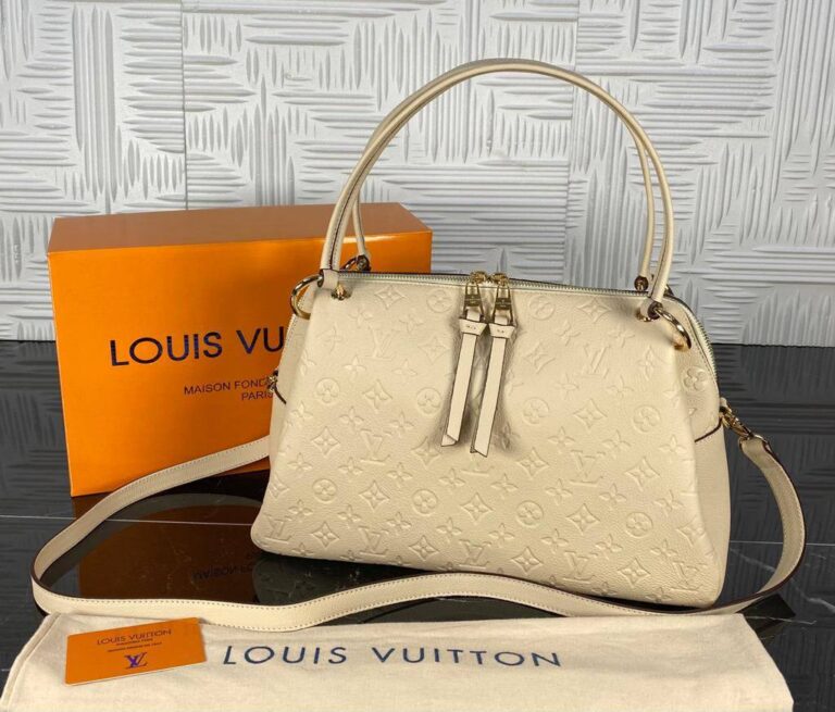 louis vuitton canta pontheu krem hakiki deri 36x26 cm