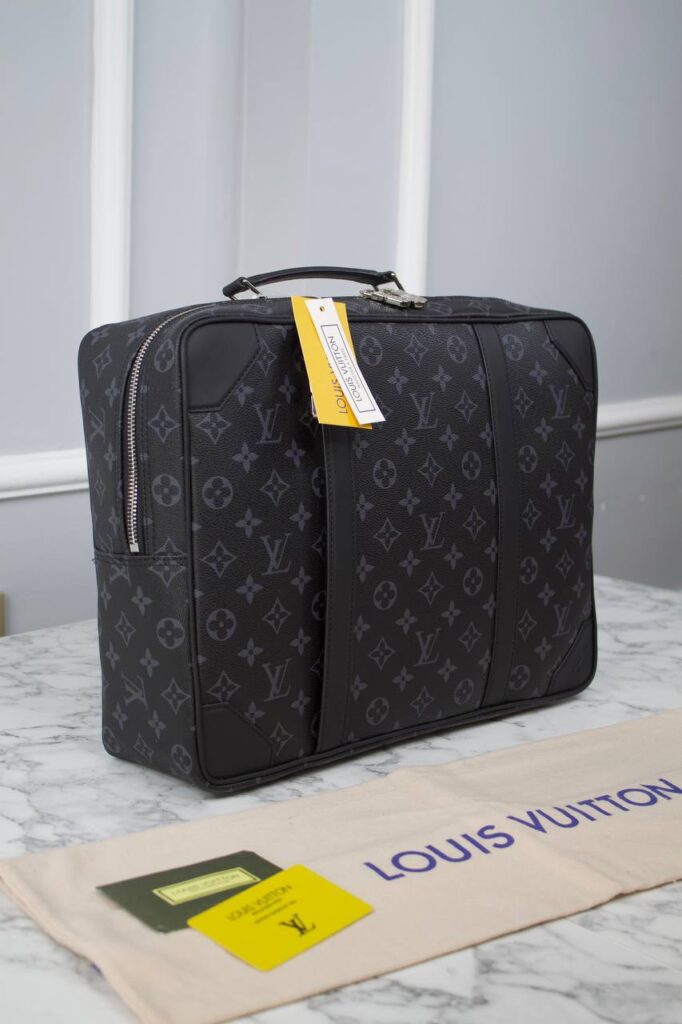 louis vuitton canta sirt ve evrak monogram siyah ithal 29x38.5x11 cm