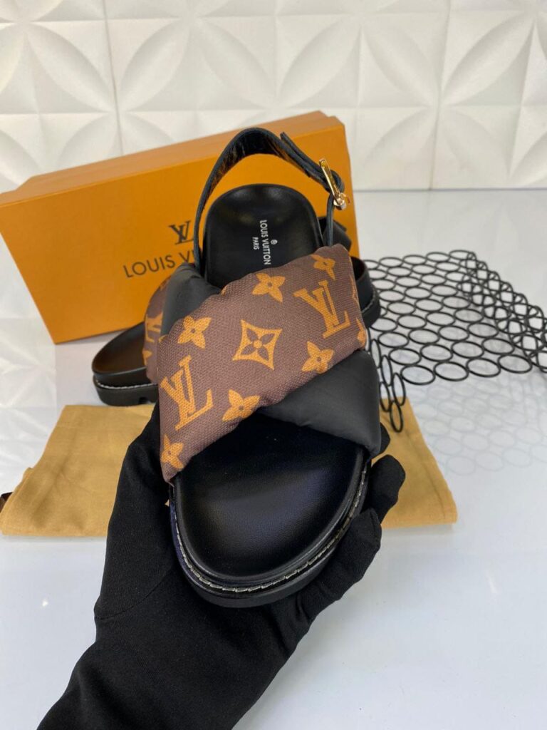 louis vuitton terlik sandalet yeni sezon ithal