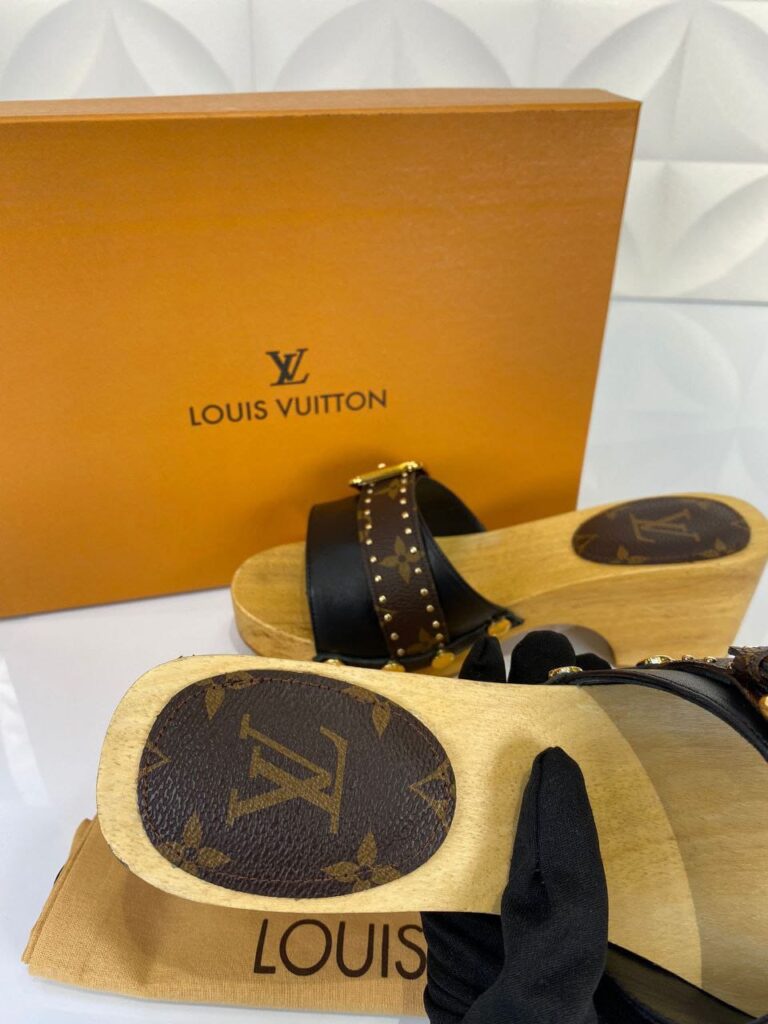 louis vuitton terlik yeni sezon siyah ithal