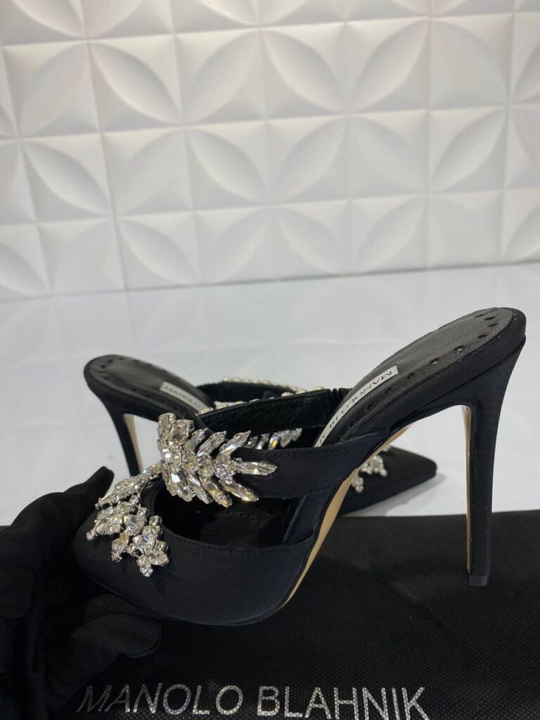 manolo blahnik ayakkabi siyah topuklu 12 cm