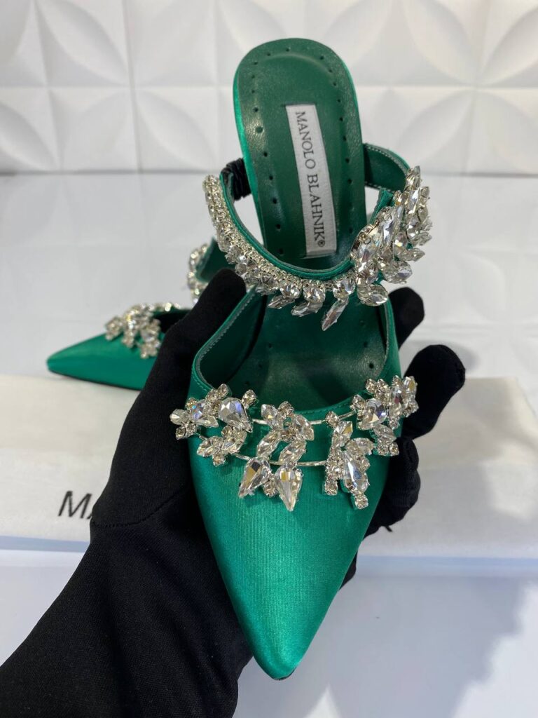 manolo blahnik ayakkabi yesil topuklu 12 cm