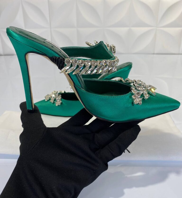 manolo blahnik ayakkabi yesil topuklu 12 cm