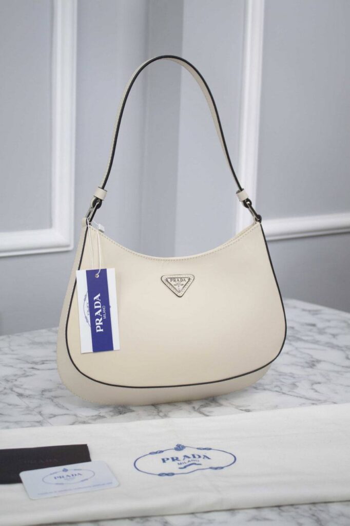prada canta cleo brushed shoulder krem 22x6x27 cm