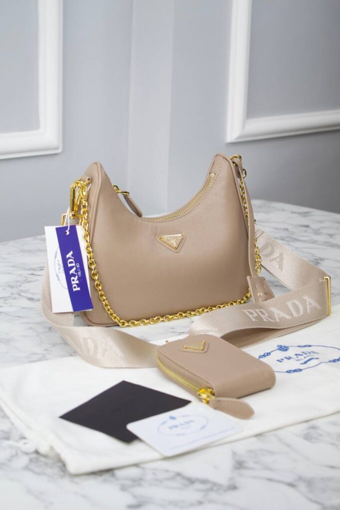 prada canta re edition 2005 saffiano pudra 22x18x6.5 cm ithal