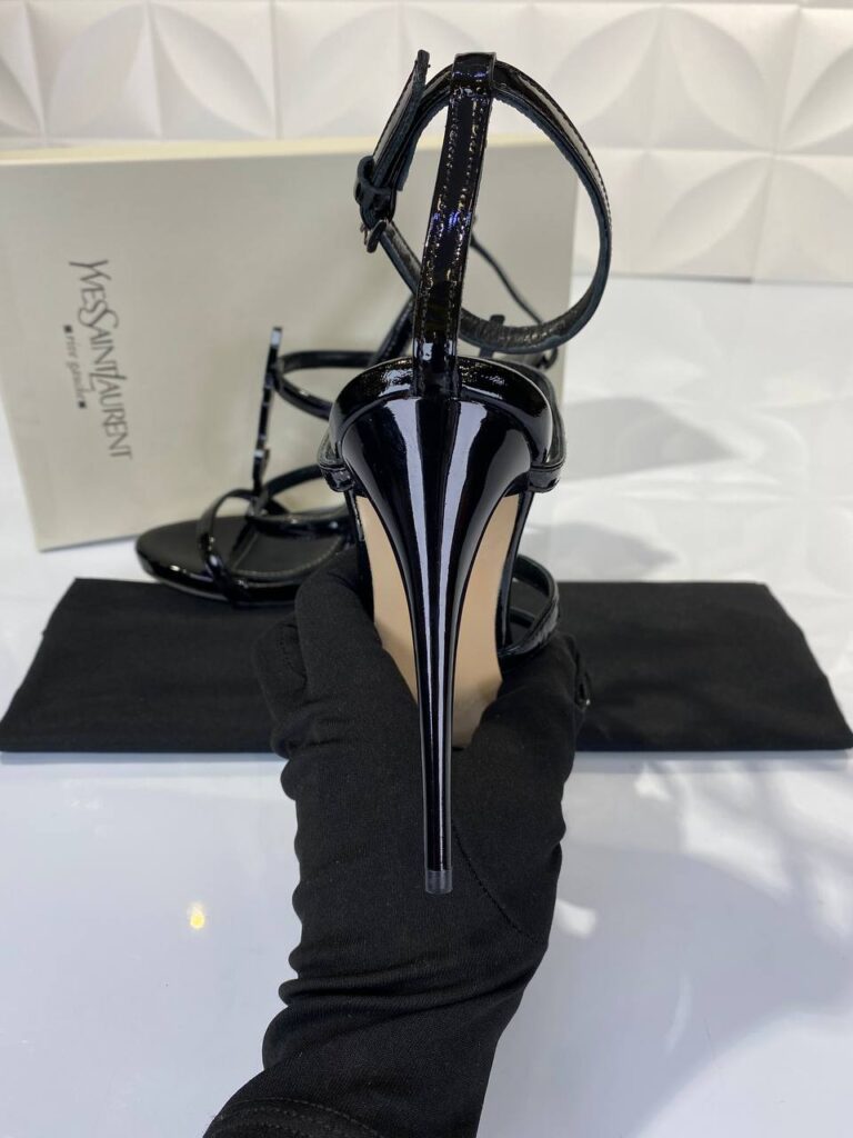 yves saint laurent ayakkabi siyah rugan topuk 9 cm fantastic