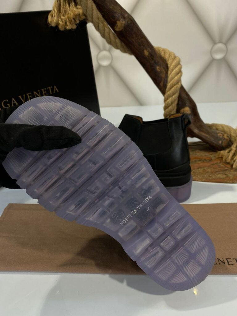 bottega veneta bot kisa boy siyah seffaf lila taban