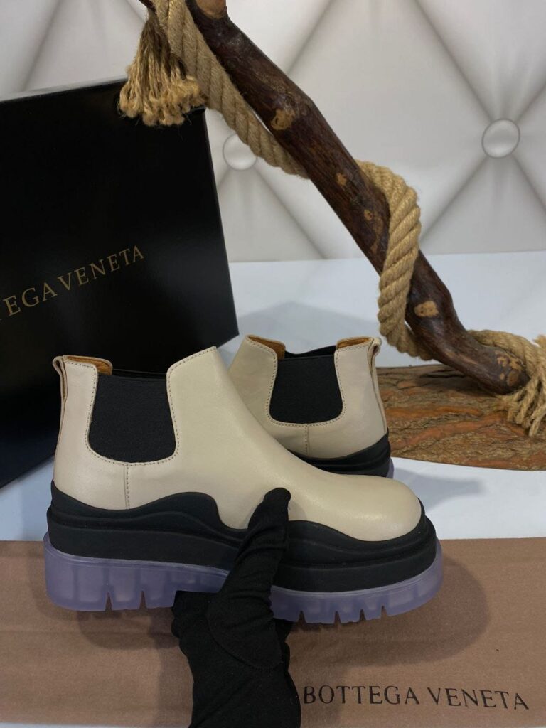 bottega veneta bot the tire kisa boy siyah bej lila taban