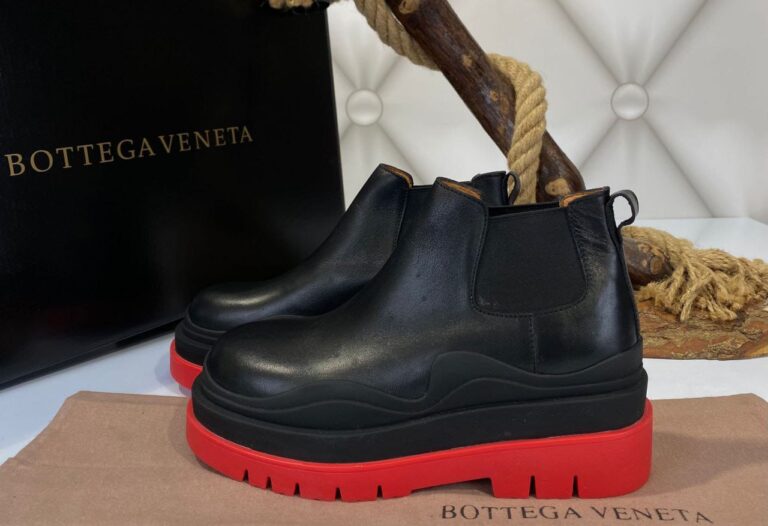 bottega veneta bot the tire kisa boy siyah kirmizi taban