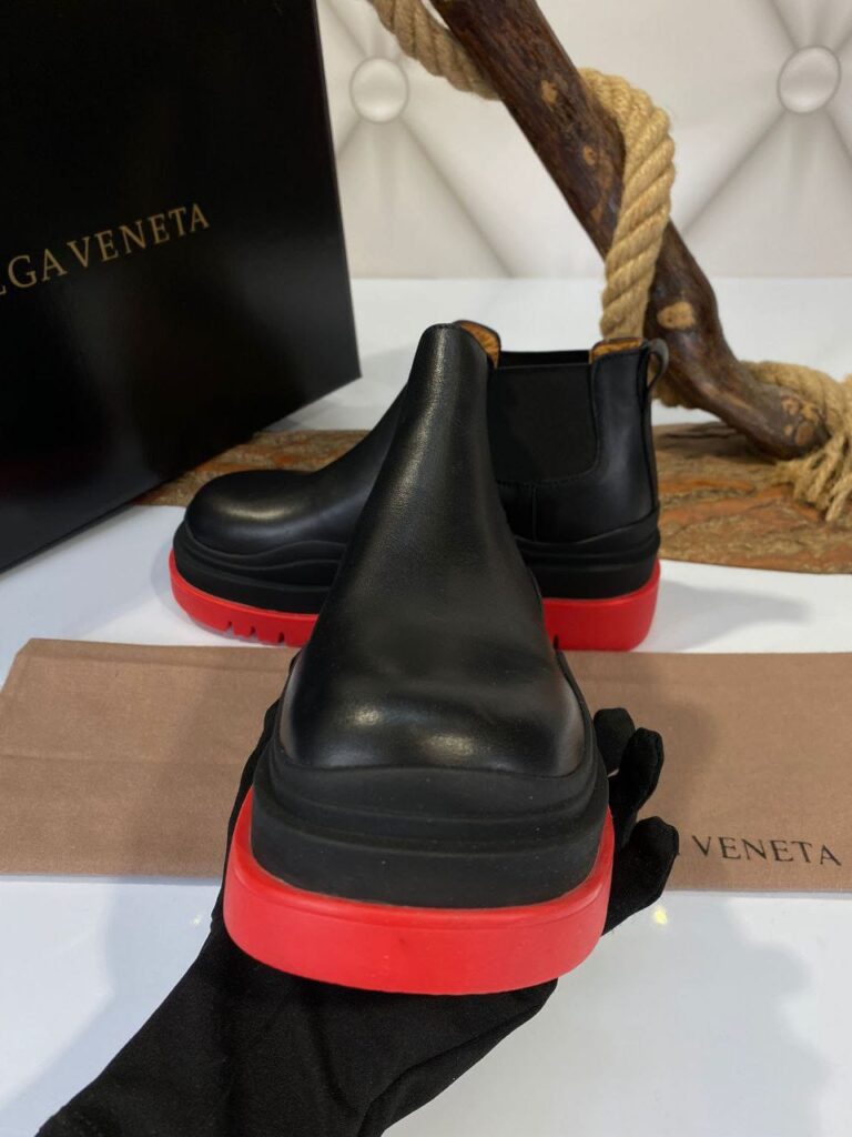 bottega veneta bot the tire kisa boy siyah kirmizi taban