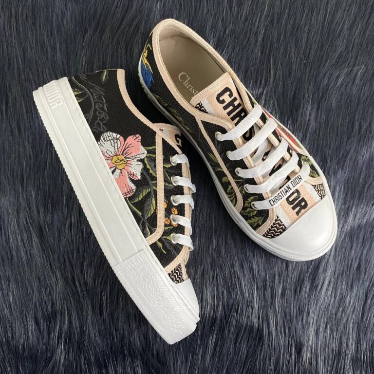 christian dior ayakkabi walk n floral sneaker cicek desen