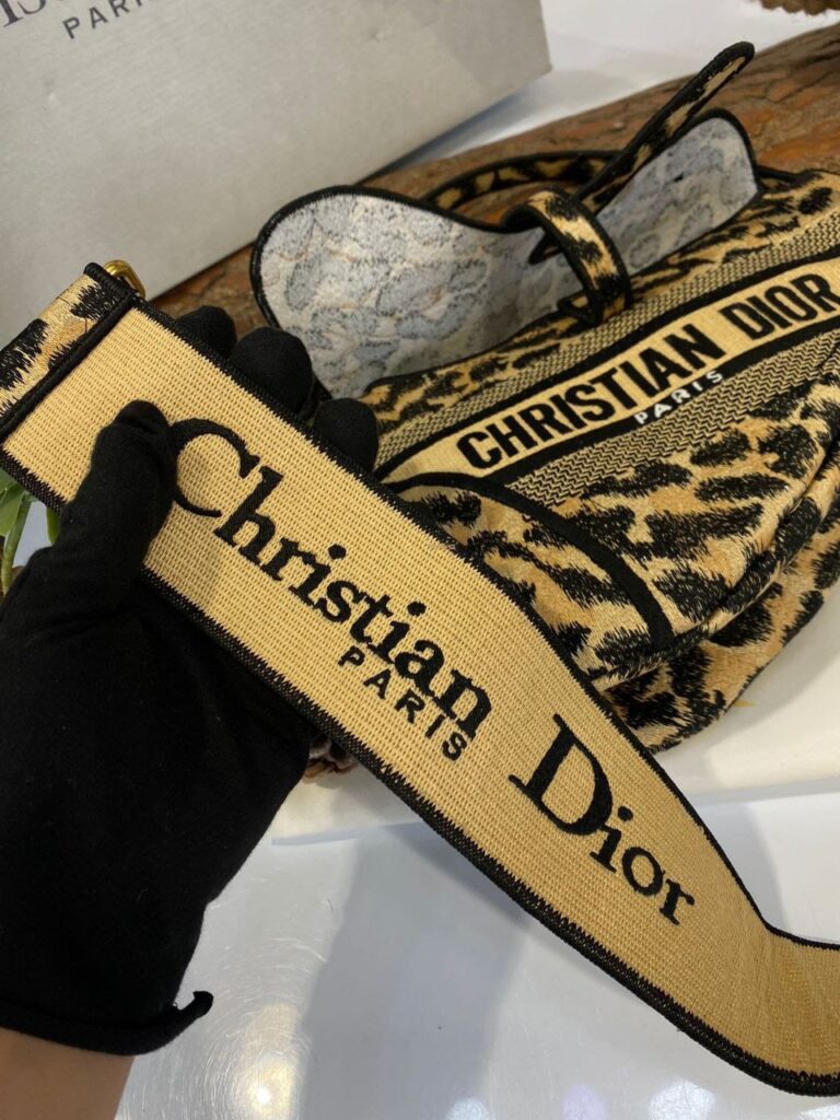 christian dior canta saddle leopar askili 25x20 cm ithal deri