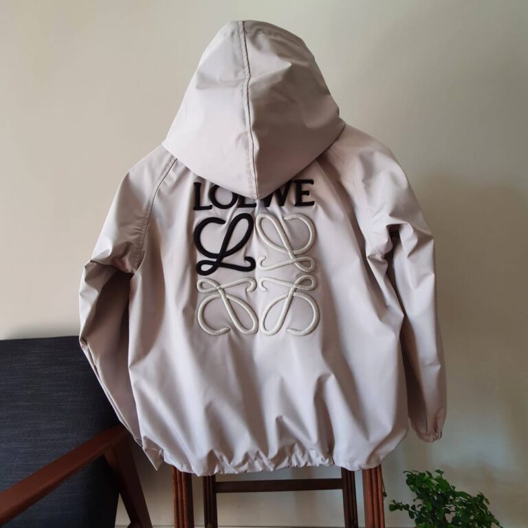 loewe yagmurluk mont bej oversize kesim luks