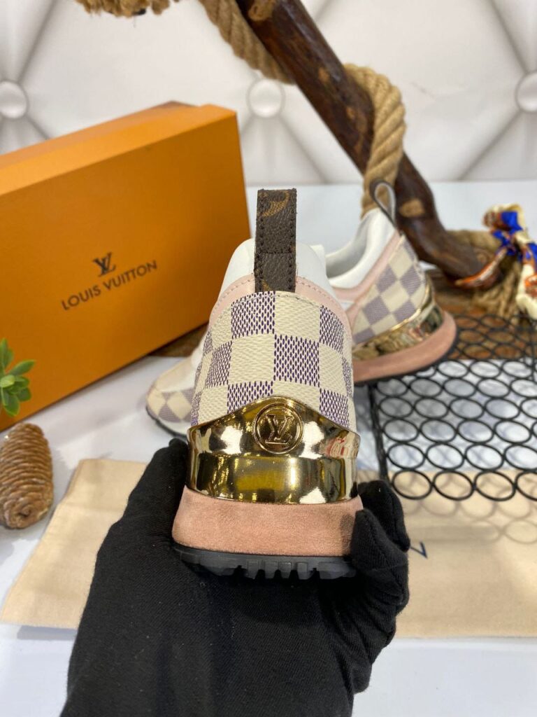 louis vuitton ayakkabi sneakers beyaz pembe ithal