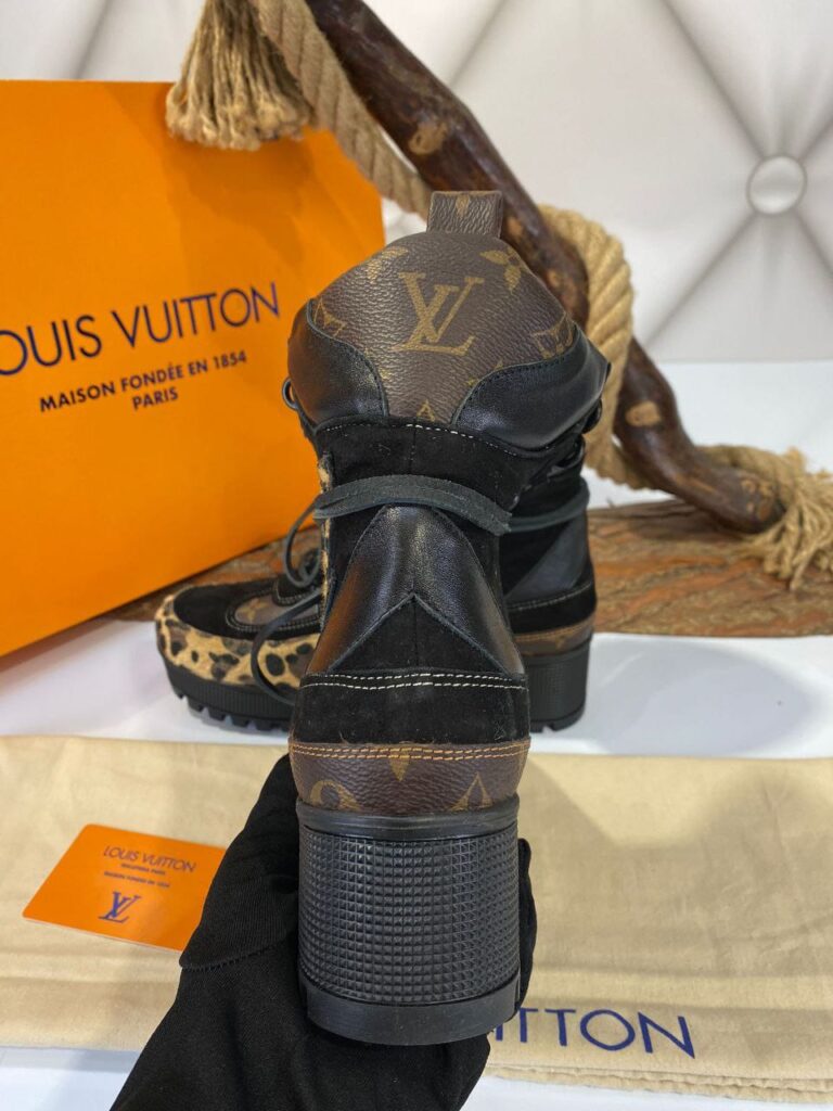 louis vuitton bot monogram leopar desenli
