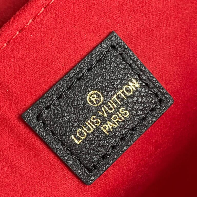 louis vuitton canta metis pochette siyah oversize empreinte bicolor deri 25x19