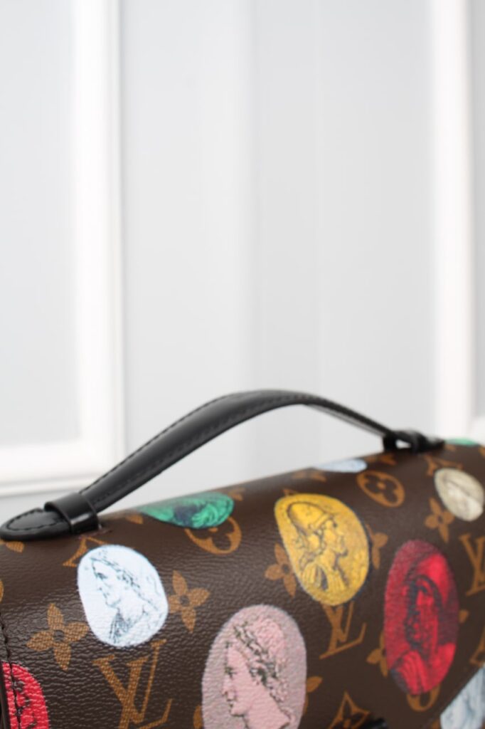louis vuitton canta pochette metis multi color hakiki deri vip model 25x19x7 cm