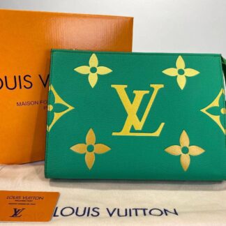 louis vuitton canta toiletry pouch portfoy clutch yesil 26x20 deri