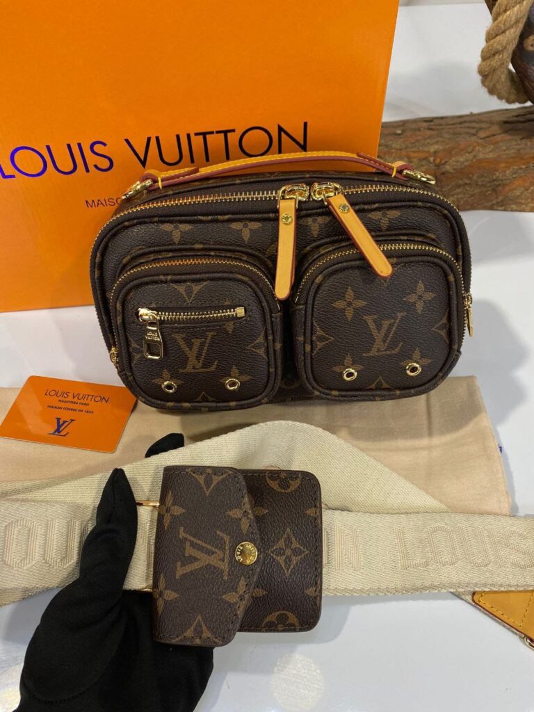 louis vuitton canta utility crossbody 2021 monogram krem 21x15