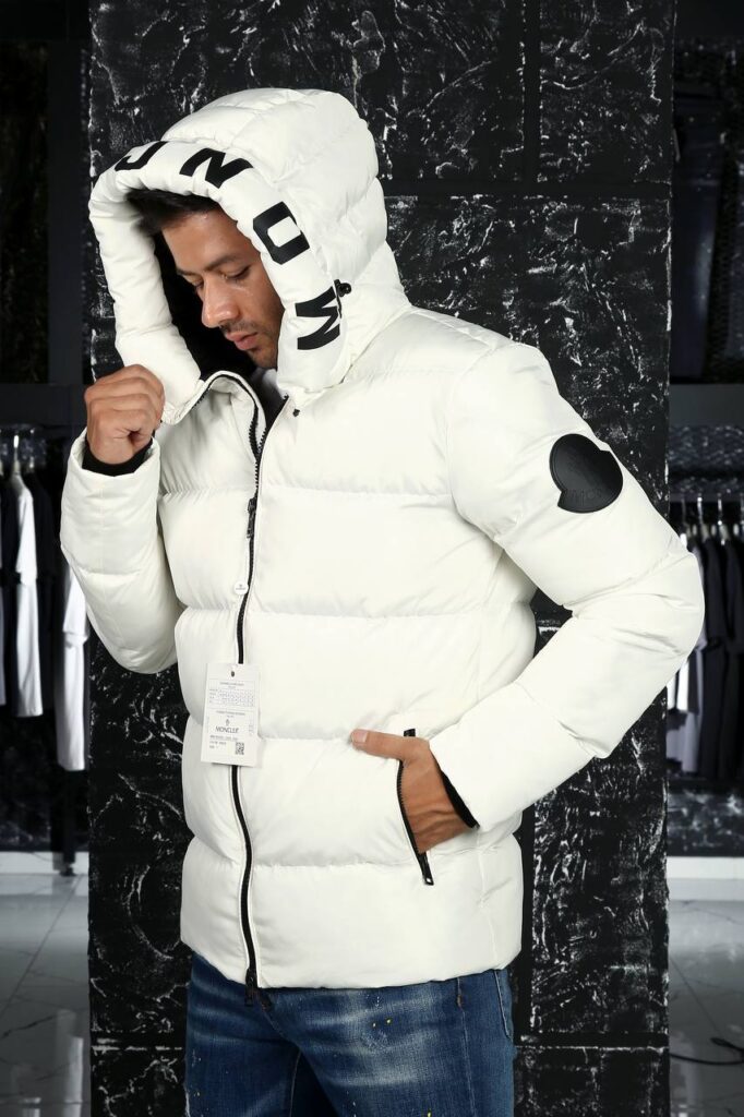 moncler mont erkek beyaz kapusonlu