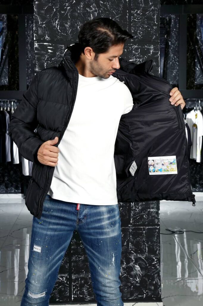 moncler mont erkek siyah kapusonlu yazili