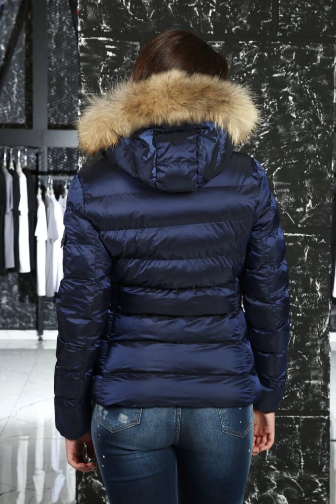 moncler mont kolu cepli mat mavi