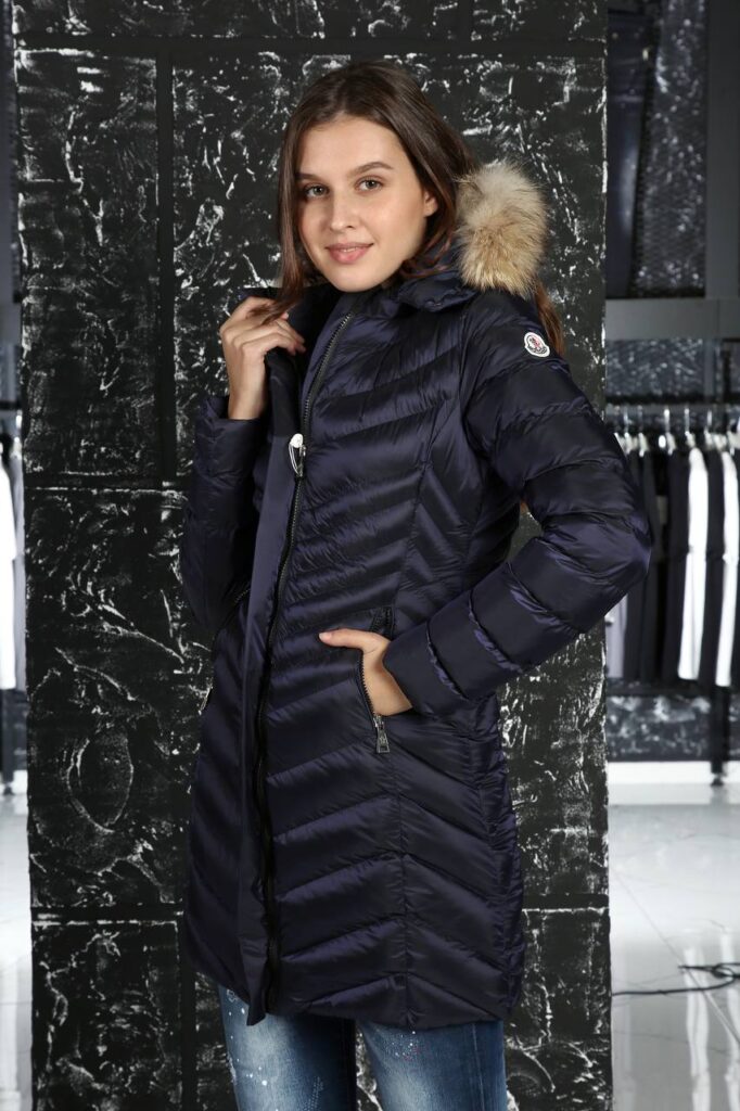 moncler mont uzun lacivert mat oklu desen
