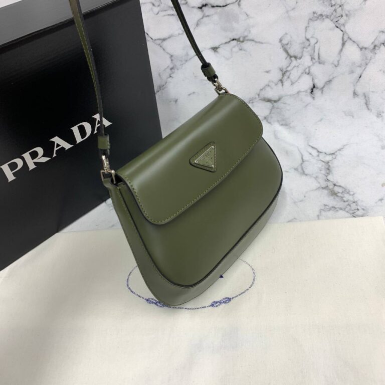 prada canta cleo brushed haki yesil hakiki deri 21x16 cm