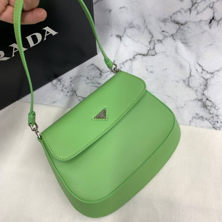 prada canta cleo brushed neon yesil hakiki deri 21x16 cm