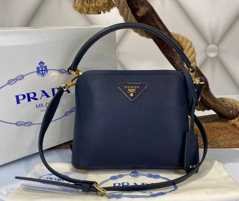 prada canta medium saffiano lacivert 21x17 cm ithal