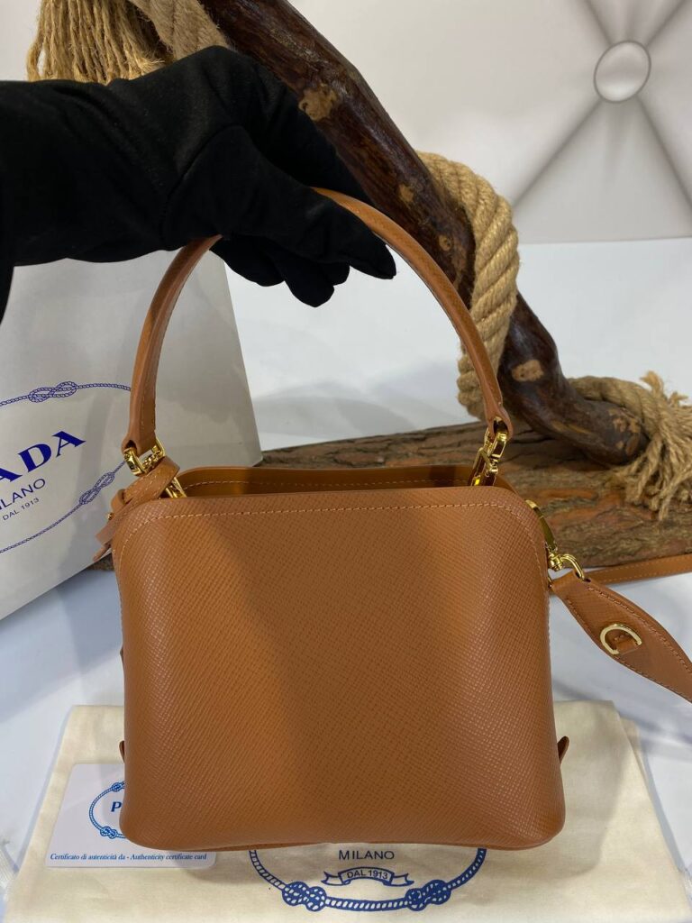 prada canta medium saffiano taba 21x17 cm ithal