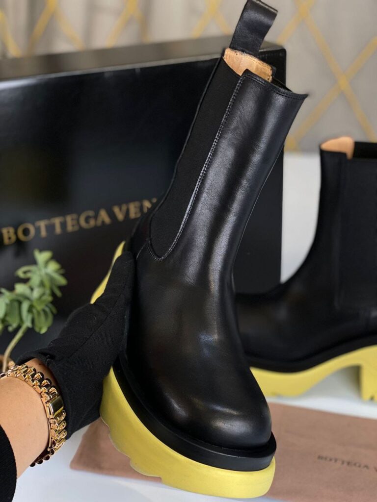 bottega veneta bot flash topuklu sari siyah yeni sezon