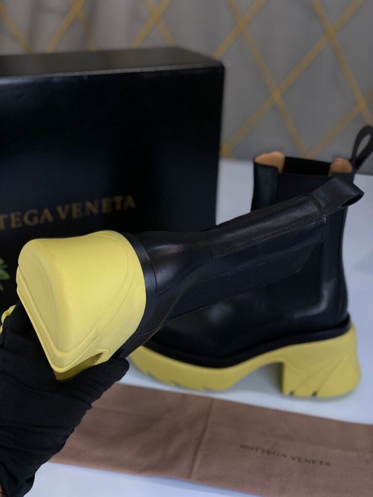 bottega veneta bot flash topuklu sari siyah yeni sezon
