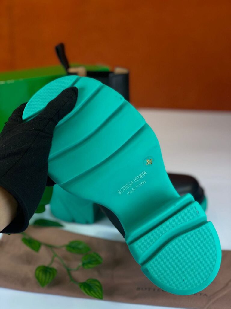 bottega veneta bot topuklu siyah mavi yeni sezon