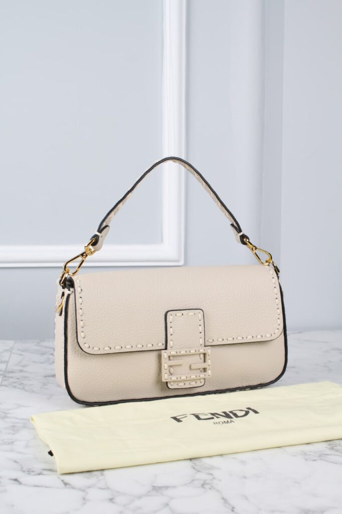 fendi canta baguette bej ithal 26x14x4 cm