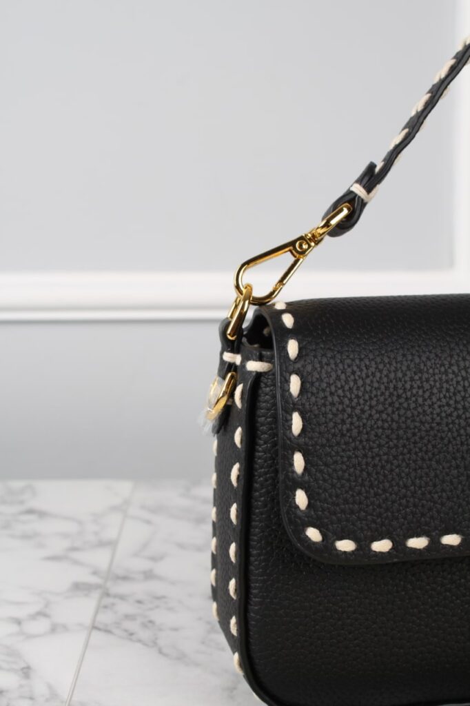 fendi canta baguette siyah ithal 26x14x4 cm