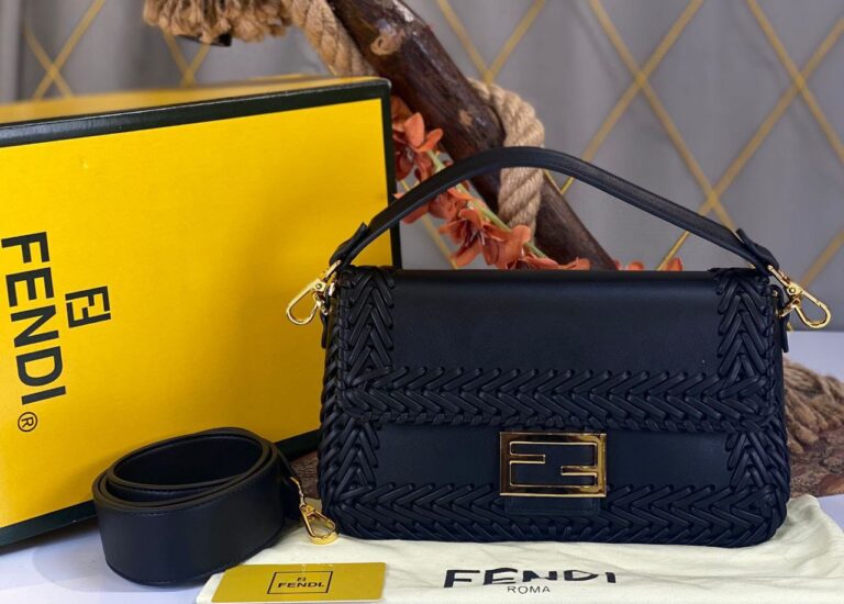fendi canta baguette siyah orgulu ithal 27x16x6 cm