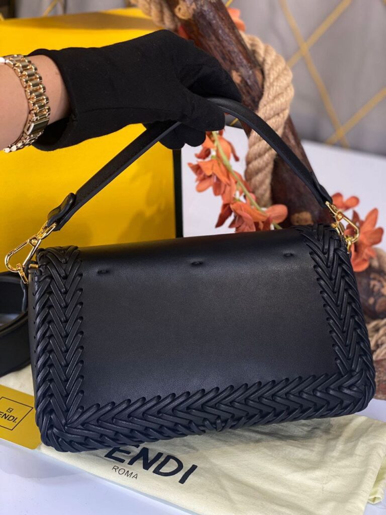 fendi canta baguette siyah orgulu ithal 27x16x6 cm