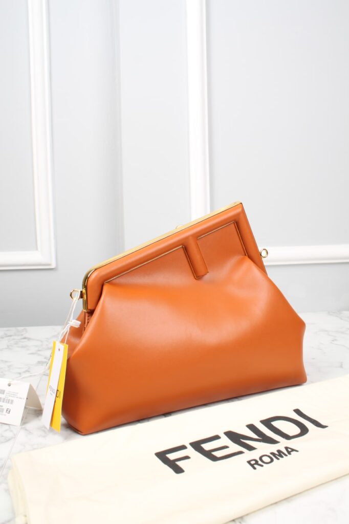 fendi canta first buyuk boy taba hakiki deri 32.5x23.5x15 cm