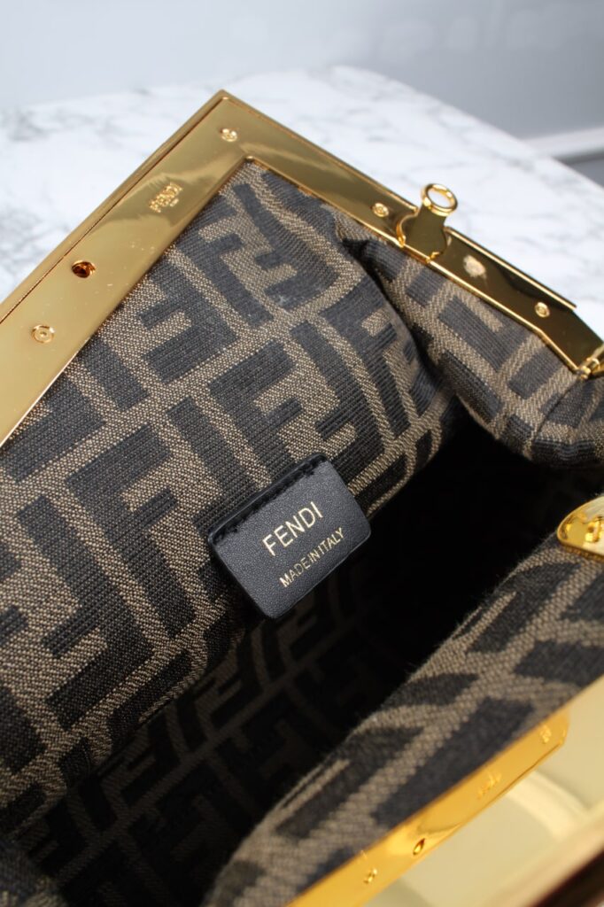 fendi canta first buyuk boy taba hakiki deri 32.5x23.5x15 cm