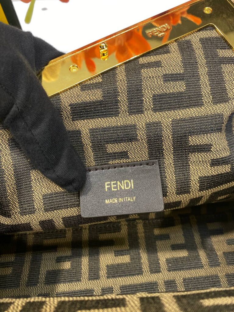 fendi canta first orta boy camel hakiki deri 26x18x9.5 cm